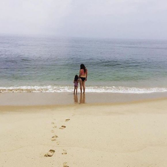 Meet your Posher, Cecilia - Picture 1 of 1